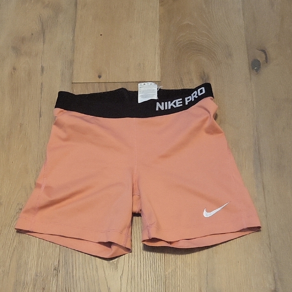 Nike Pro Athletic Pink Shorts Size Medium - Picture 1 of 6